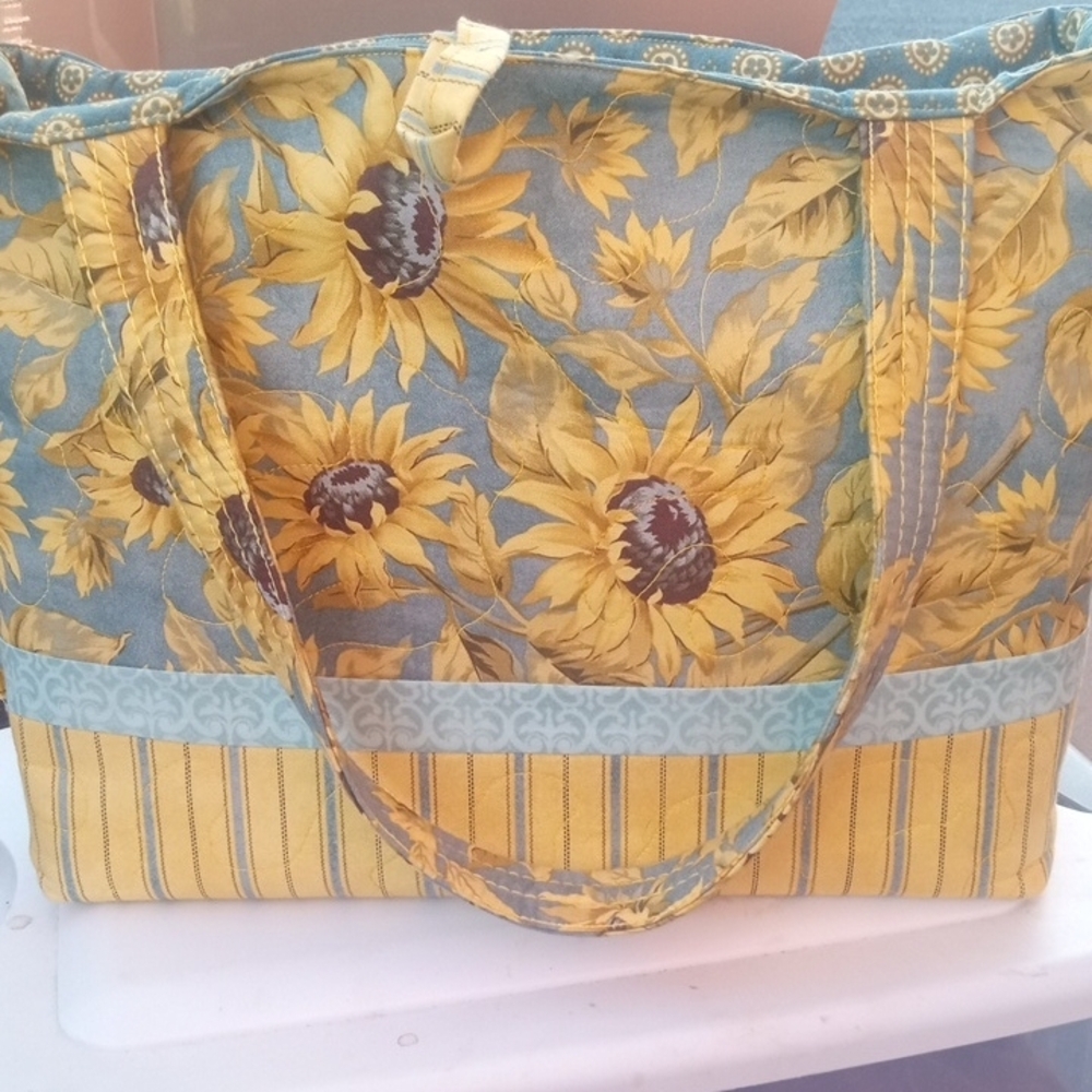 Sunflower Design Baby Gym Bag Purse Tote Carry-All With Handles & Matching Case - Picture 14 of 16